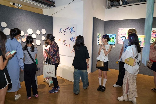 更生代艺术家高海朕个展《印章·天上掉下小圆饼》启幕